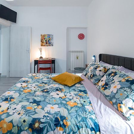 Casa Vacanza Francesca Leonforte エクステリア 写真