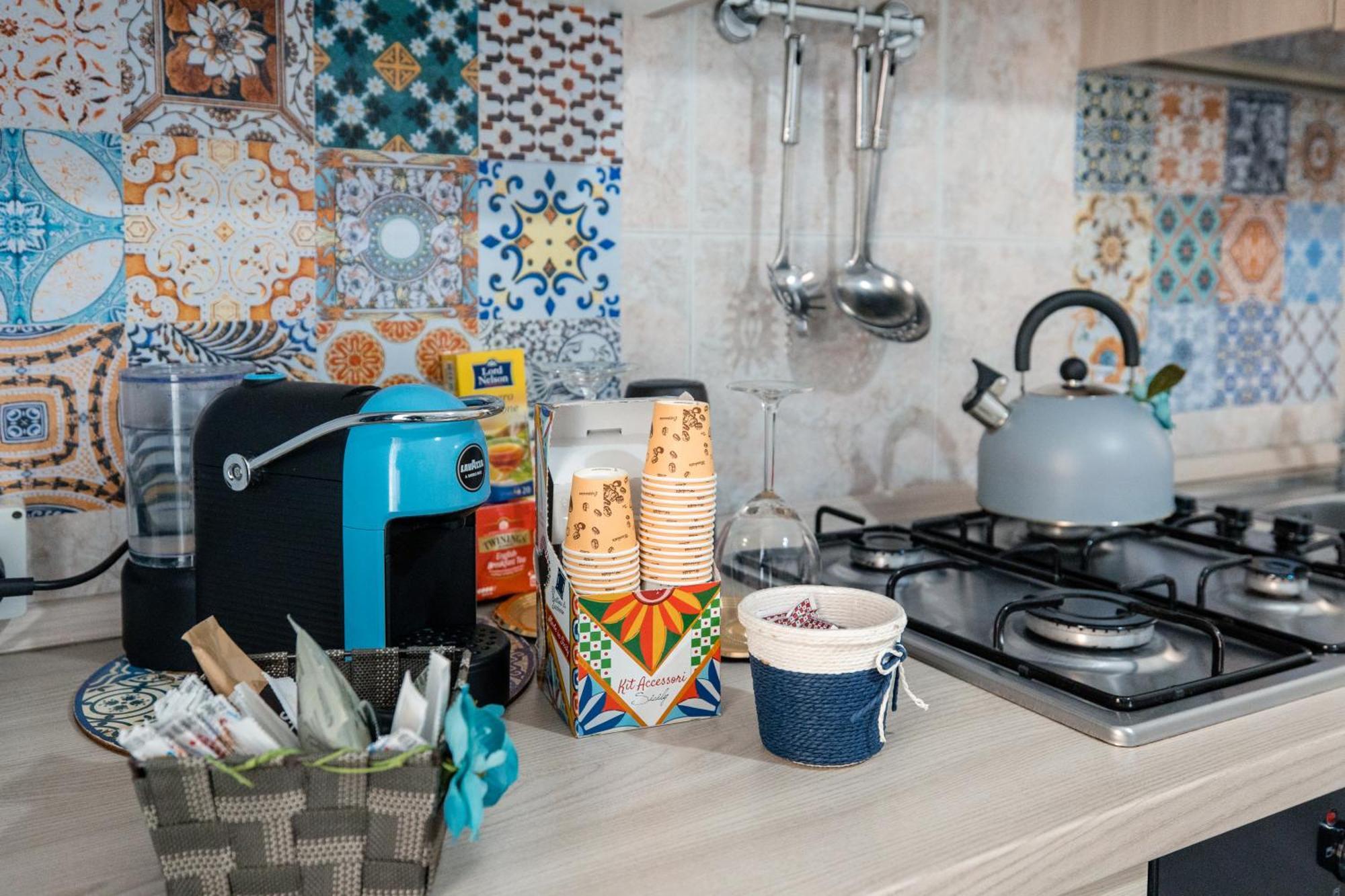 Casa Vacanza Francesca Leonforte エクステリア 写真